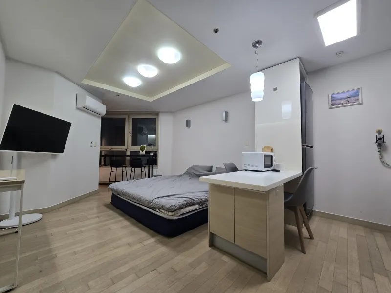 [Haeundae, Busan] Affordable accommodations with views of Dongbaekseom Island! Modern interiors. 2