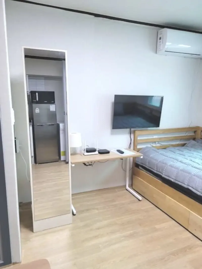 [Michuhol, Incheon] Fully Furnished Studio Apartment near Incheon Terminal Station, Munhak Stadium Station, Arts Center Station, and Inha University 2