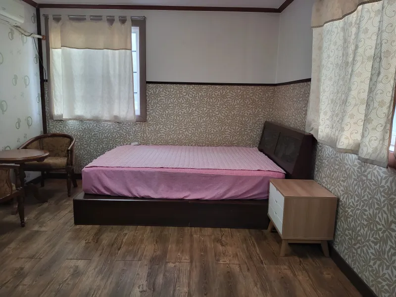 [Boryeong] European-style 2-story detached house in the forest 2