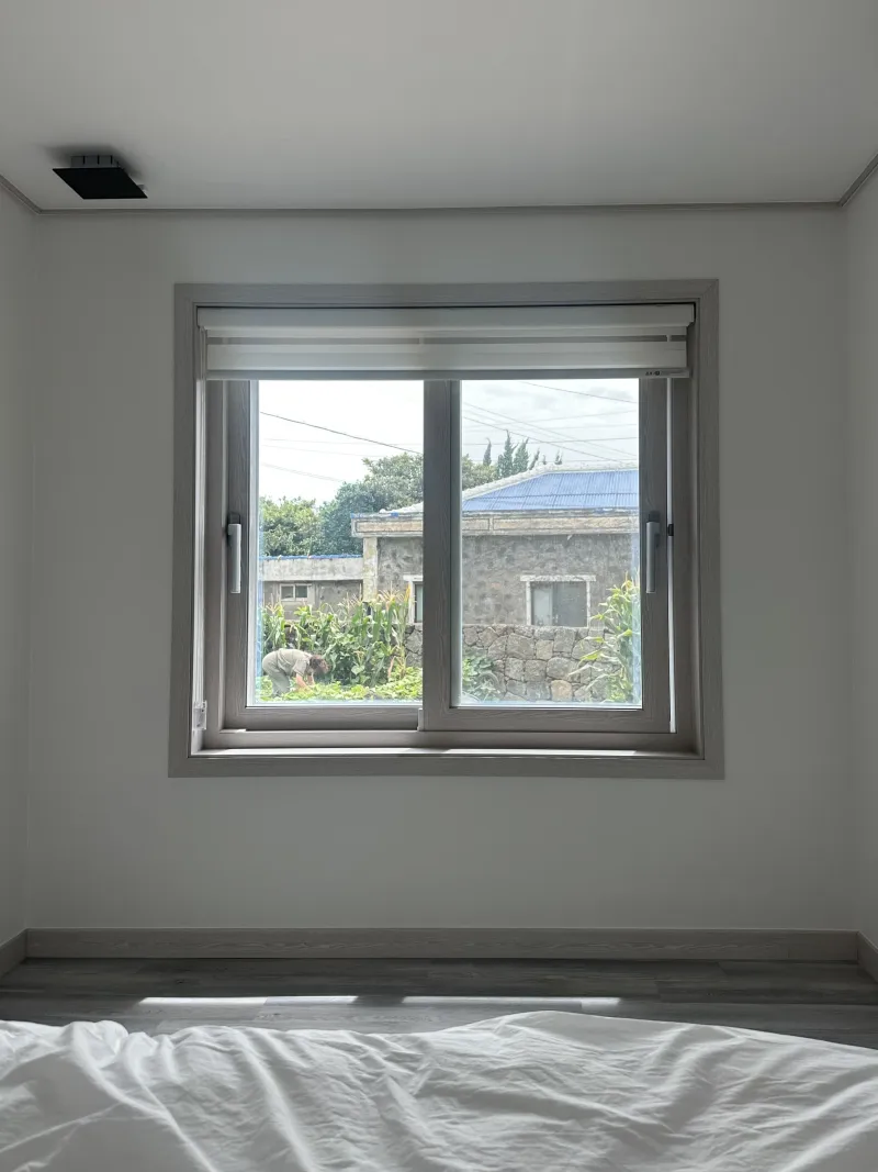 [Daejeong, Seogwipo] A newly built two-room detached house with a spacious yard in a quiet village near Songaksan Mountain. 6