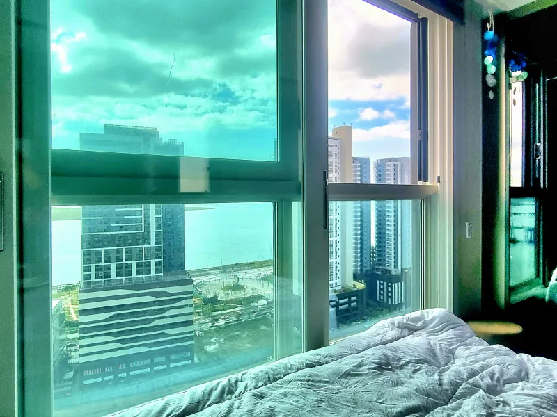 [Ansan][Ansan Bandal Island] High-rise Ocean View Two-Room Fully Furnished Queen Bed 2 Netflix Nearby Amenities Sihwa 3