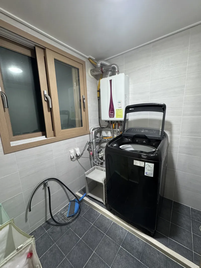 [Yongdam 2-dong, Jeju] Detached studio with a terrace overlooking the ocean on the coastal Olle Trail course 9