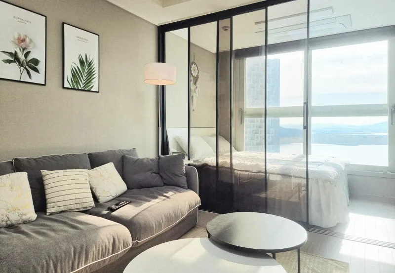 [Ansan][Ansan Bandal Island] High-rise Ocean View Two-Room Fully Furnished Queen Bed 2 Netflix Nearby Amenities Sihwa 14
