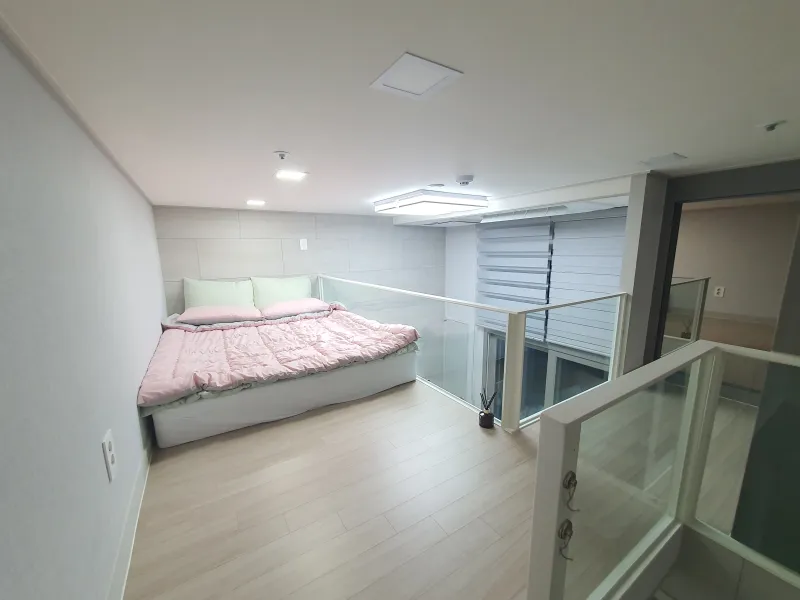 [Gangnam, Seoul] Fully furnished duplex house with a great view, 30 seconds from Cha Hospital in Yeoksam Station, Eonju Station, parking 12