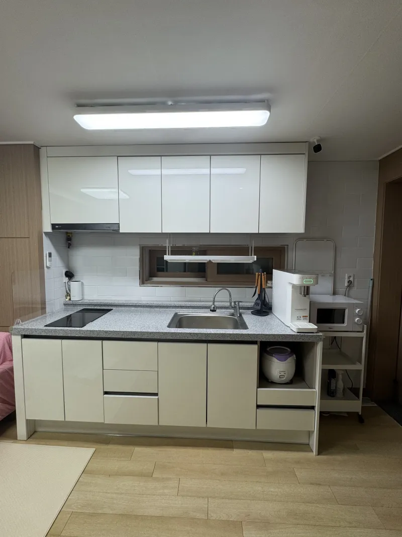 [Yongdam 2-dong, Jeju] Detached studio with a terrace overlooking the ocean on the coastal Olle Trail course 4