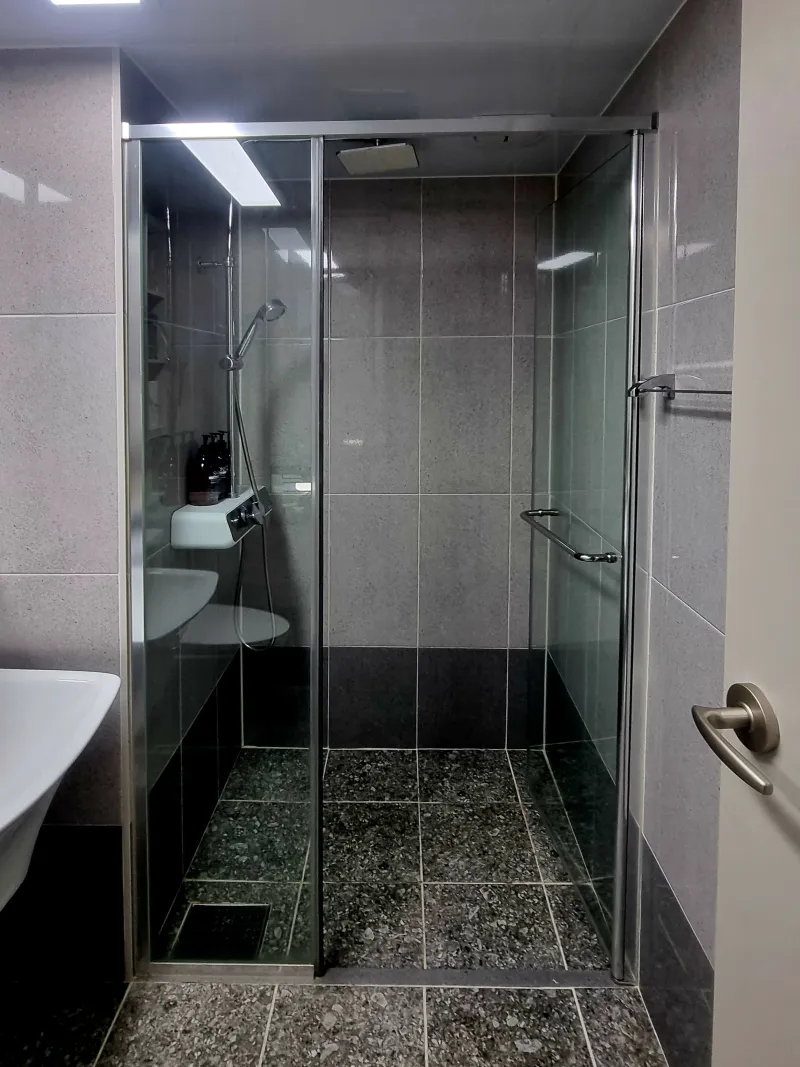 [Ansan][Ansan Bandal Island] High-rise Ocean View Two-Room Fully Furnished Queen Bed 2 Netflix Nearby Amenities Sihwa 12