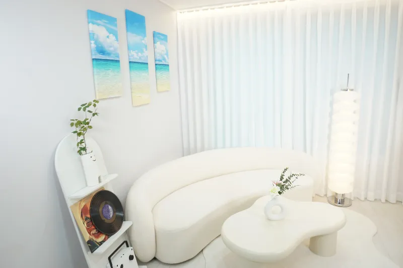 [Jungnang, Seoul] OTT, gaming, and clean accommodations within a 1-minute walk from Sagajeong Station 42