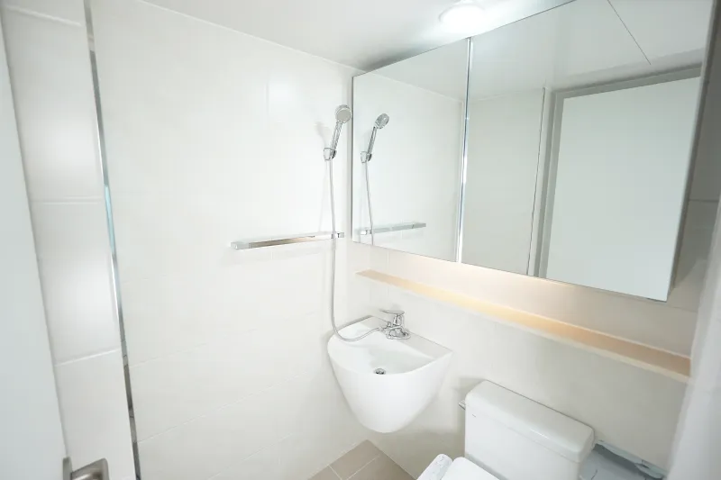 [Jungnang, Seoul] OTT, gaming, and clean accommodations within a 1-minute walk from Sagajeong Station 33