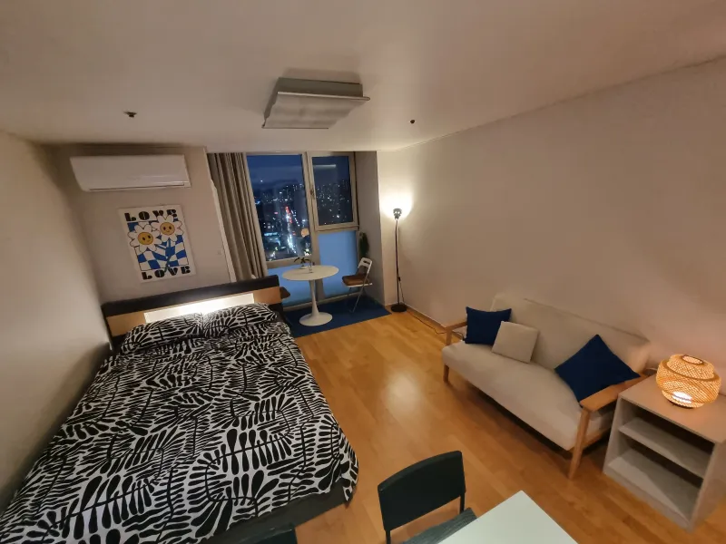 [Mapo, Seoul] Officetel with direct access to Hongik University Station #YeontralParkView 5