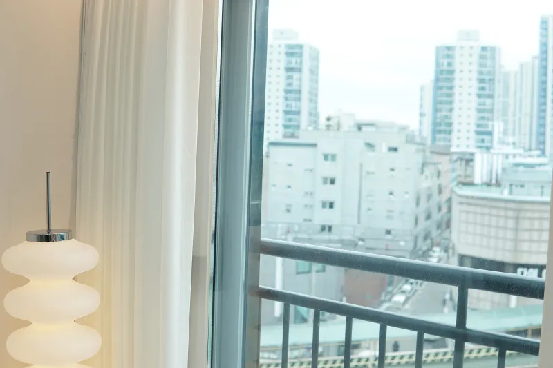 [Jungnang, Seoul] OTT, gaming, and clean accommodations within a 1-minute walk from Sagajeong Station 57