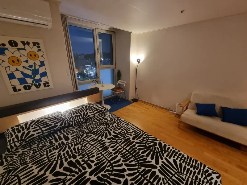 [Mapo, Seoul] Officetel with direct access to Hongik University Station #YeontralParkView 4
