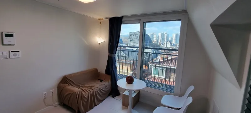 [Gangnam, Seoul] A beautiful house with a terrace, a 10-minute walk from Daecheong Station. 10