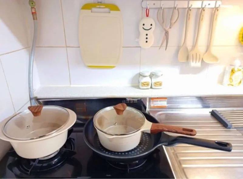 [Gwanak, Seoul] A two-room emotional accommodation 5 minutes walk from Danggok Station 7