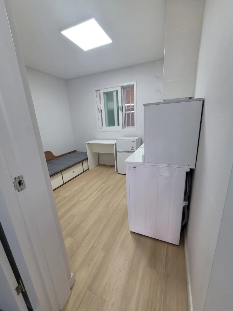 [Geumjeong, Busan] Remodeled studio apartment 7 minutes walk from Busan National University Station 2
