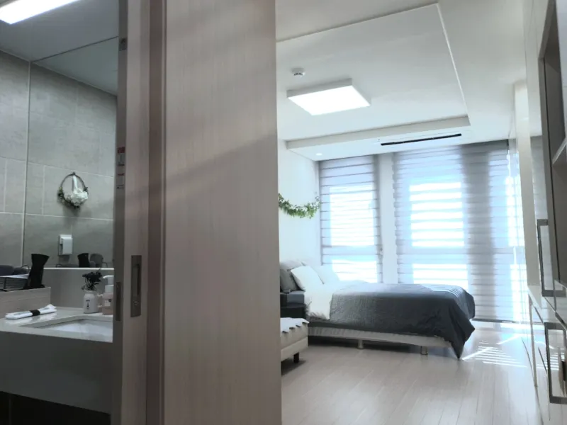 [Yeon-dong, Jeju] Cozy, sunny, and warm studio apartment on the 10th floor of Yeondong 3