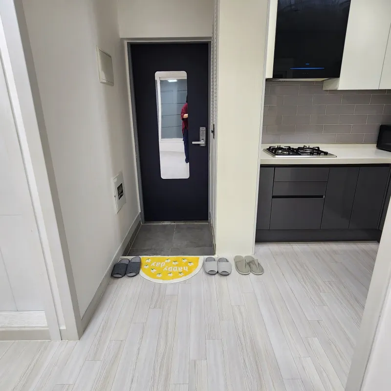 [Gangseo, Seoul] 3rd floor two-room apartment with good lighting and elevator, 7 minutes from Kkachisan Station 18