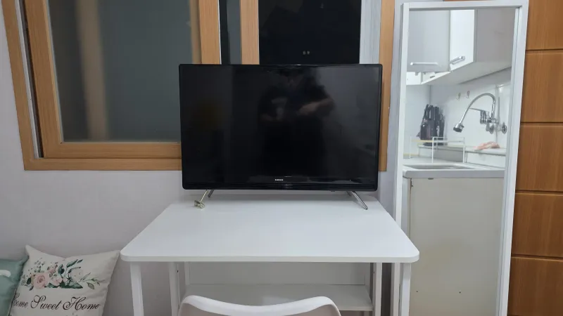 [Mapo, Seoul] One-room apartment near Hongik University Station 6
