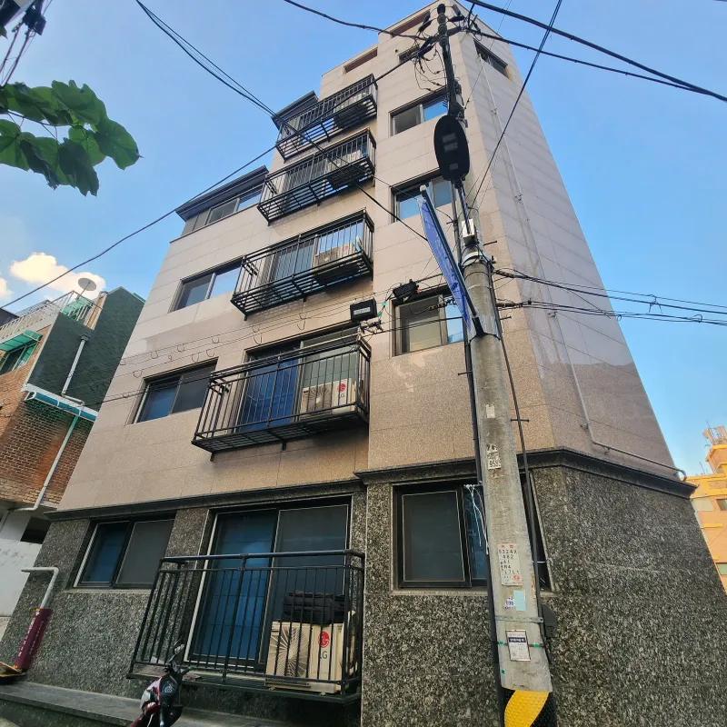 [Gangseo, Seoul] 3rd floor two-room apartment with good lighting and elevator, 7 minutes from Kkachisan Station 22