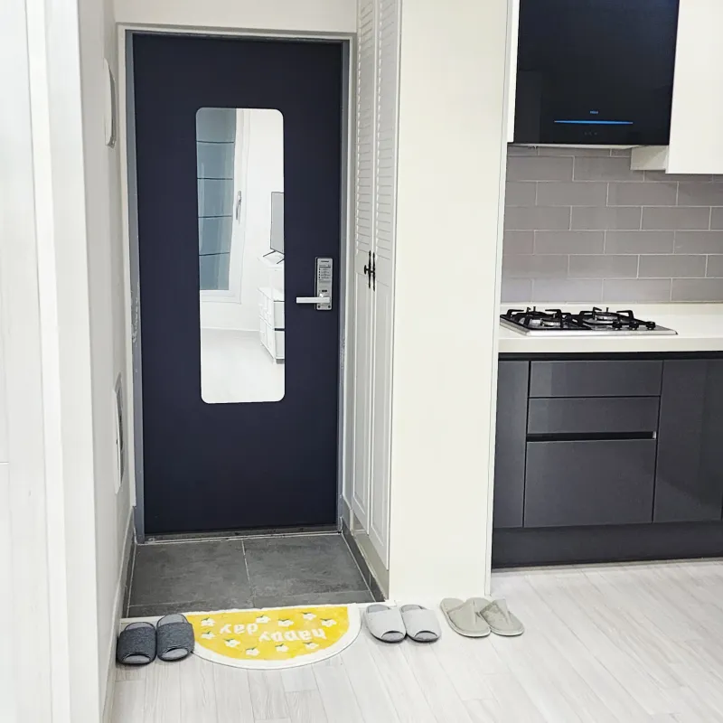 [Gangseo, Seoul] 3rd floor two-room apartment with good lighting and elevator, 7 minutes from Kkachisan Station 25