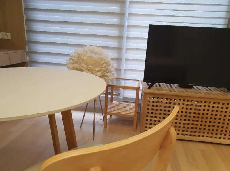 [Suwon][Suwon Yeongtong] A peaceful room with full amenities at Lake Park, 36 minutes from Gwanggyo to Seoul on the Shinbundang Line 6
