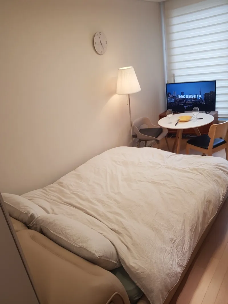[Suwon][Suwon Yeongtong] Fully furnished room in Gwanggyo 3