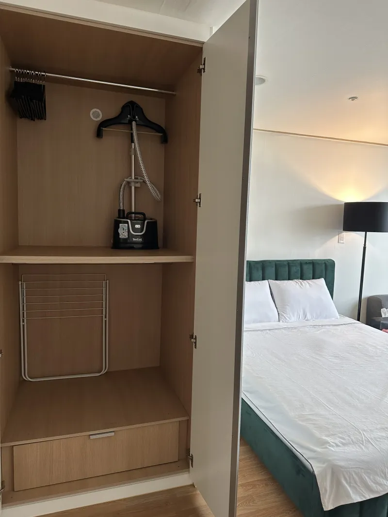 [Gangnam, Seoul] Black Room 1 Minute from Suseo Station #Daemosan View #High Floor #Pets Allowed 10