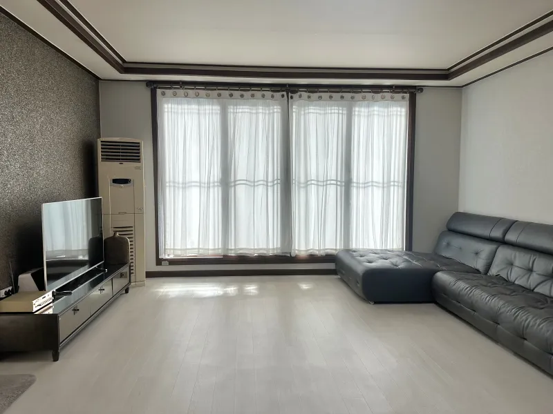 [Nonsan][Nonsan, South Chungcheong Province] #RuralLiving: A detached house with a spacious yard, terrace, and living room. 10