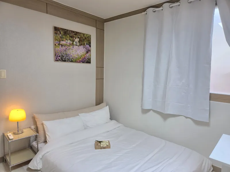 [Jeonju] Jeonbuk National University, 10-minute walk from the terminal, free parking, clean accommodation 302 6