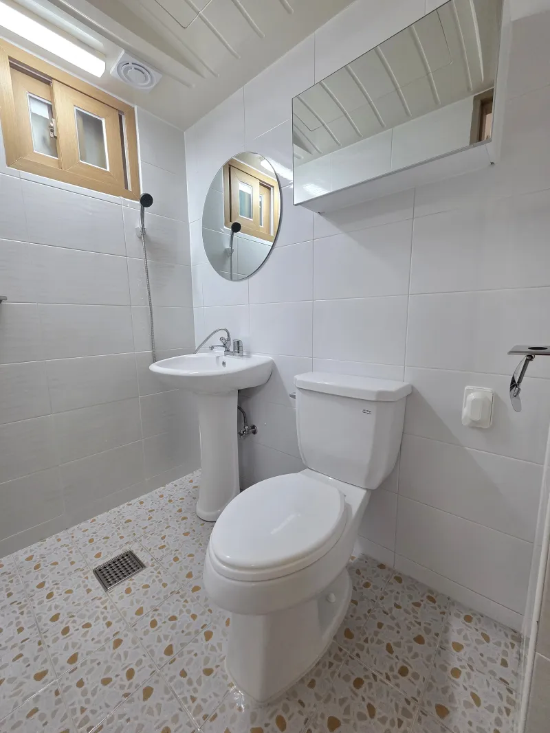 [Jeonju] Jeonbuk National University, 10-minute walk from the terminal, free parking, clean accommodation 302 11