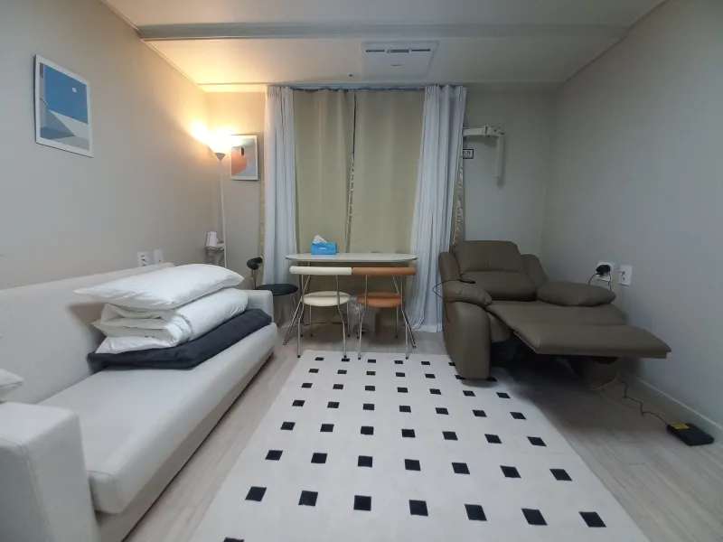 [Gwanak, Seoul] Officetel 1-minute walk from Seoul National University Station 28
