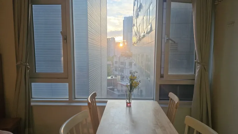 [Seocho, Seoul] Cozy Premium House, 4 people, 1 minute from Sinsa Station, in front of the airport bus stop 18