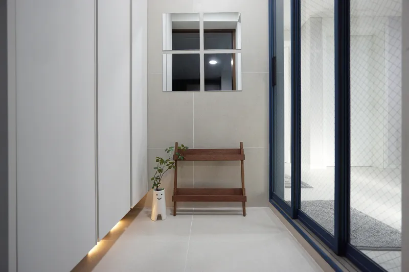 [Jungnang, Seoul] OTT, gaming, and clean accommodations within a 1-minute walk from Sagajeong Station 83