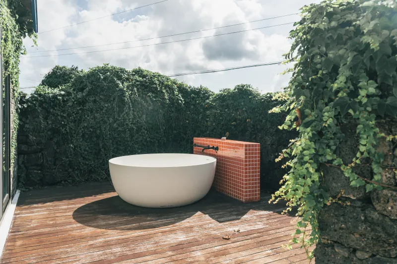 [Seongsan, Seogwipo] A detached house with a green vine wall at the end of the village overlooking Sinpung-ri. 18