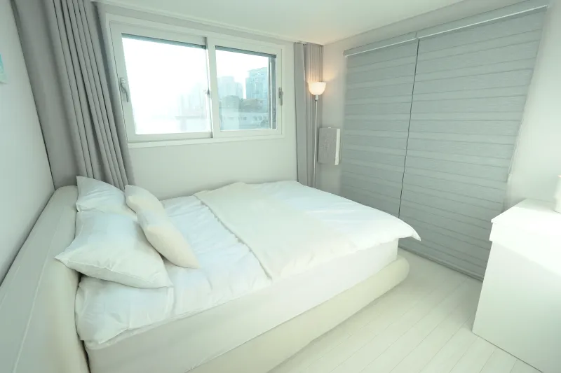 [Jungnang, Seoul] OTT, gaming, and clean accommodations within a 1-minute walk from Sagajeong Station 5