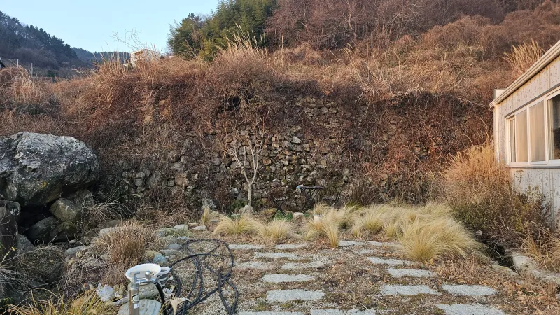 [Namhae] Detached studio apartment 3 minutes walk from Mongdol Beach 12