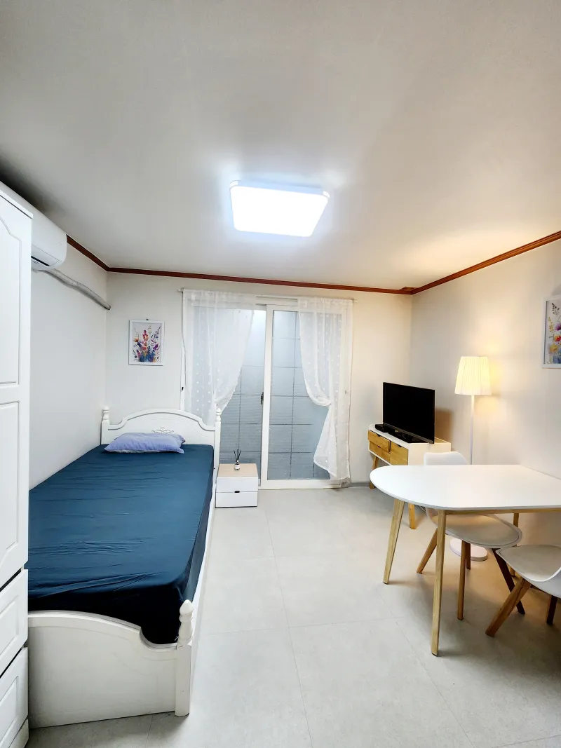 [Gyeongsan] 2-minute walk from the back gate of Yeungnam University 2