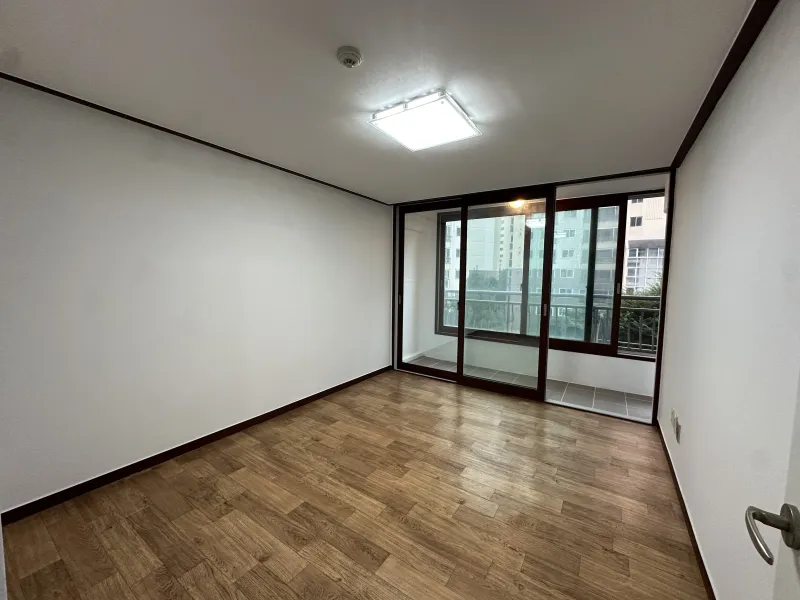[경기 파주] 넓게빠진 쓰리룸 아파트 2