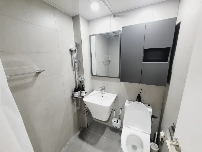 [Songpa, Seoul] 7 minutes from Jamsil Station / 4 minutes from Mongchontoseong Station / 7 minutes from Hansung Baekje Station / 3 minutes from Bangi Food Street 9