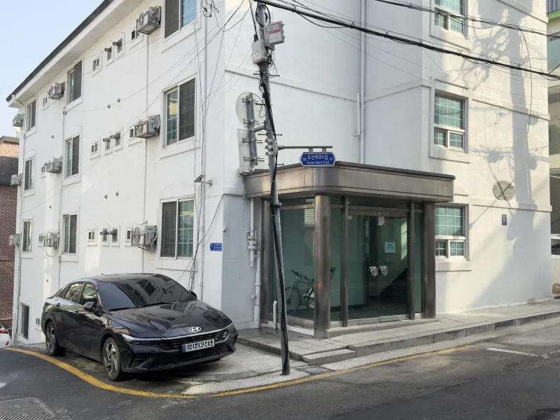 [Gangnam, Seoul] Studio apartment in the heart of Gangnam, near Sinsa Station, Garosu-gil 22