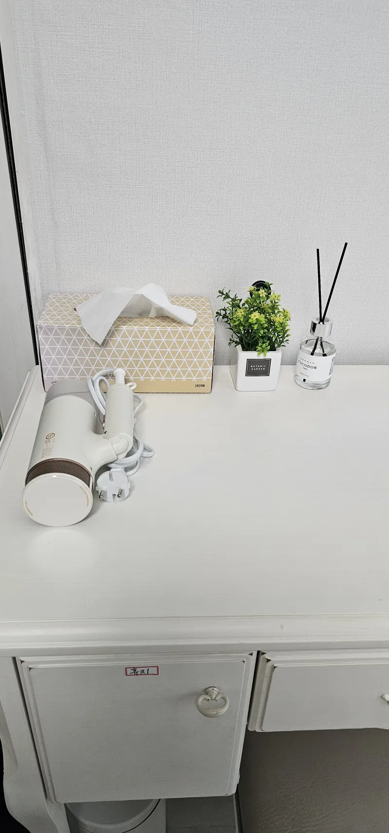 [Gangnam, Seoul] Studio apartment in the heart of Gangnam, near Sinsa Station, Garosu-gil 23