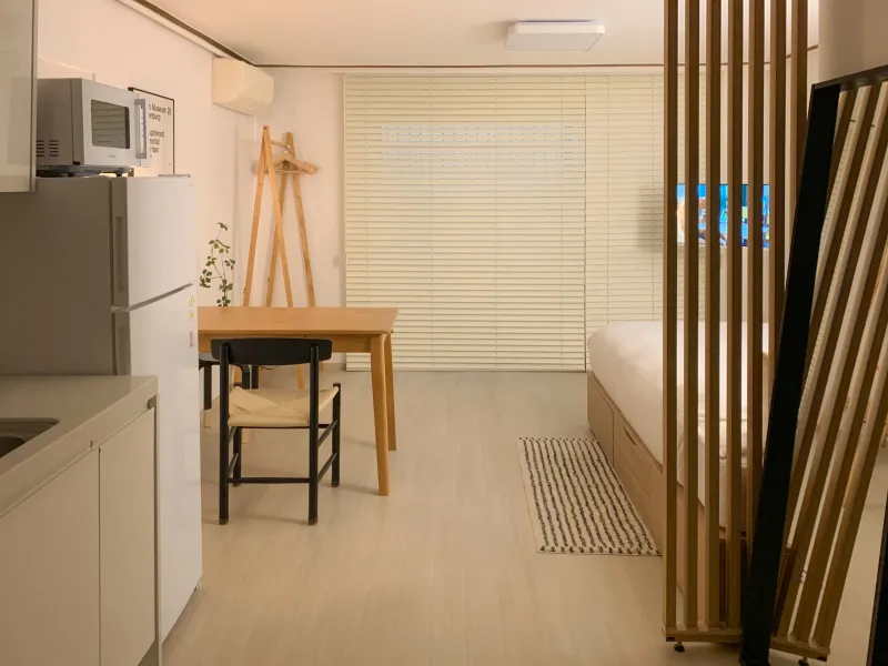 [Seocho, Seoul][Seoul Gangnam/Seocho] 4-minute walk from Sinnonhyeon Station | Remodeled/New Furniture Short-Term Rental 9