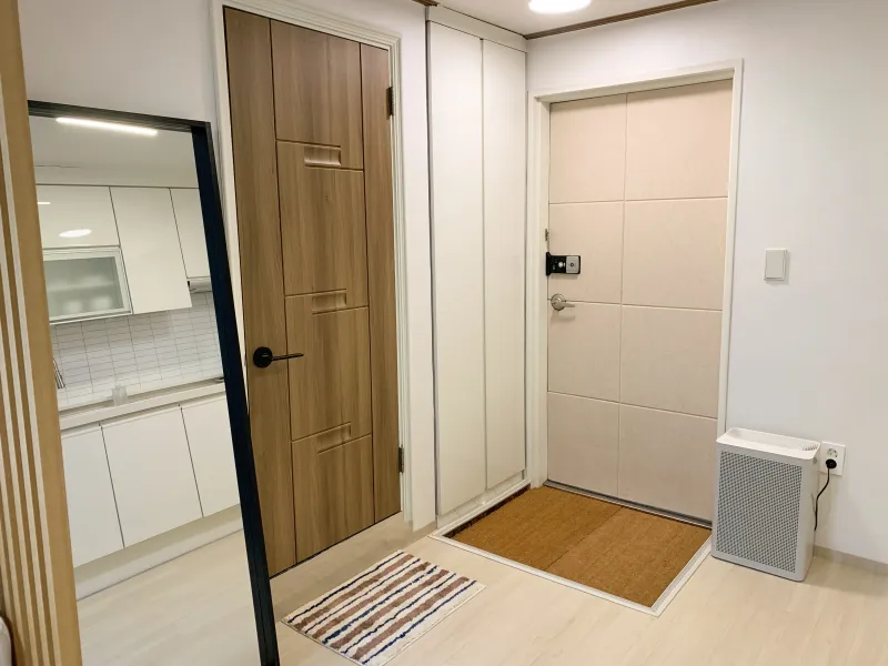 [Seocho, Seoul][Seoul Gangnam/Seocho] 4-minute walk from Sinnonhyeon Station | Remodeled/New Furniture Short-Term Rental 4