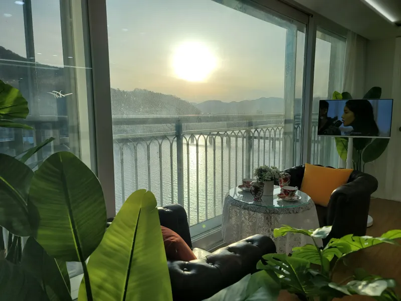 [Chuncheon][Chuncheon, Gangwon-do] Riverview Riverside Resort #Apartment embracing the Soyang River #Emotional accommodation #4 rooms, 56 pyeong 37