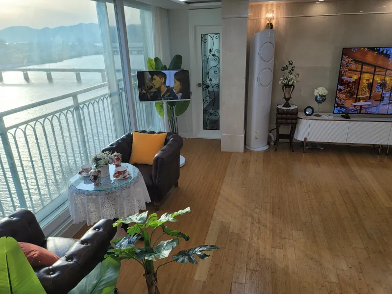 [Chuncheon][Chuncheon, Gangwon-do] Riverview Riverside Resort #Apartment embracing the Soyang River #Emotional accommodation #4 rooms, 56 pyeong 35