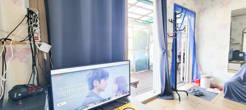 [Ganghwa, Incheon] Gangwha Island Bag Sang-op PC + 80-inch beam, Lakeside one-person workroom for immersion, Room 1 10