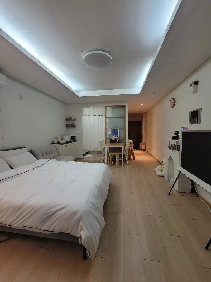 [Goyang] Officetel with swimming pool and gym right in front of Ilsan Lake Park 3