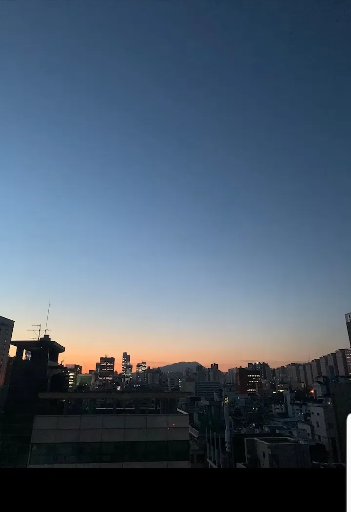 [Seocho, Seoul] High-rise officetel with a view of the Han River and the nearby station 21