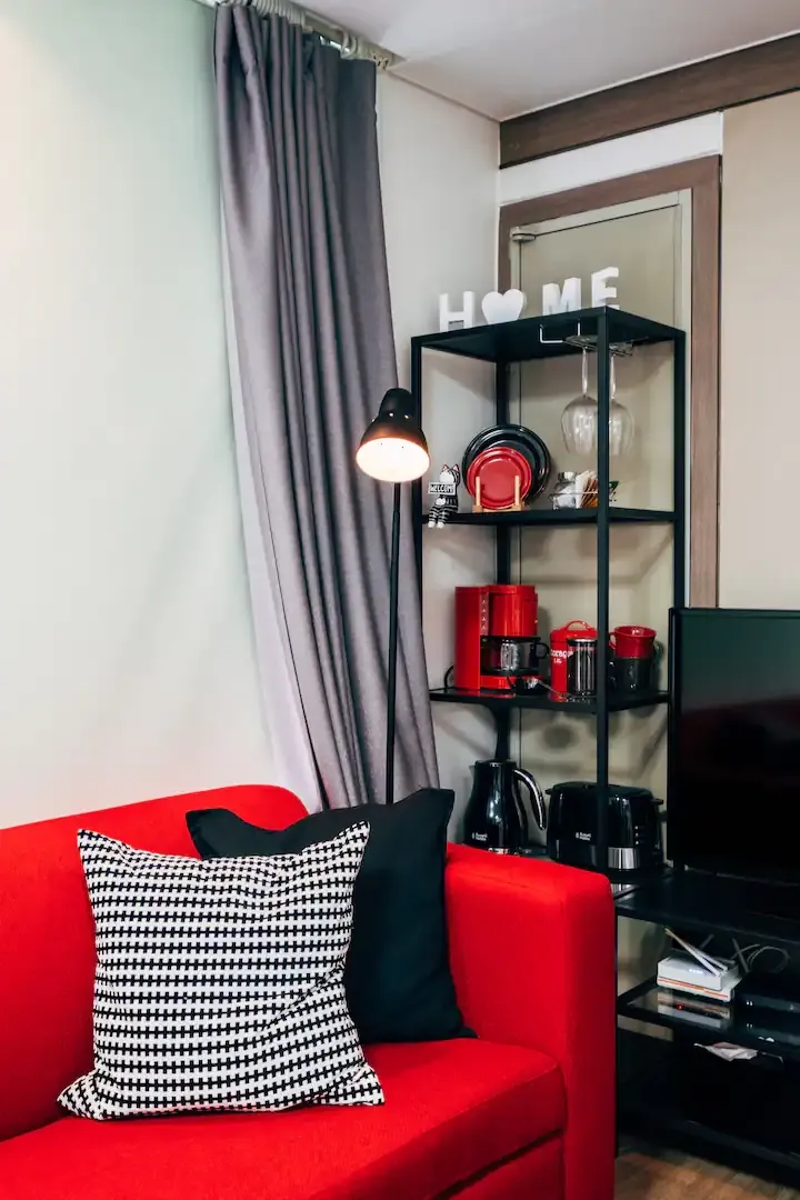 [Seocho, Seoul] High-rise officetel with a view near Sinsa Station 19