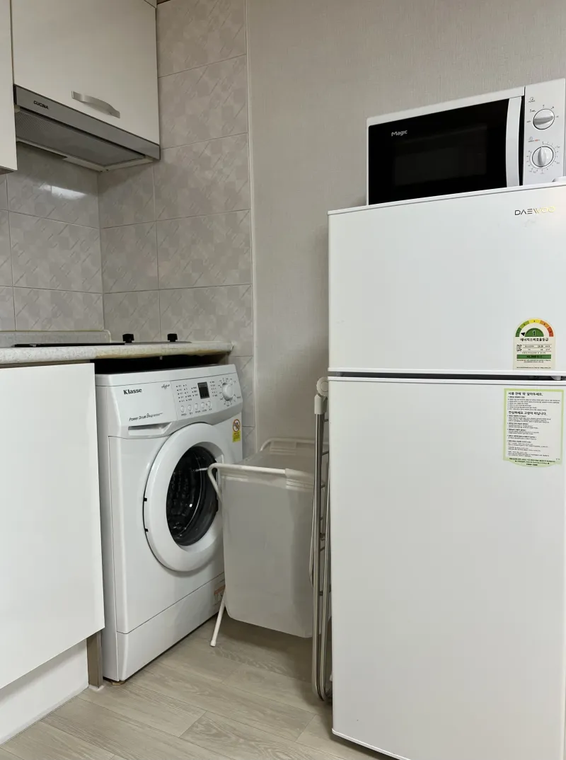 [Mapo, Seoul] Quiet and clean accommodation in front of the Gyeongui Line Forest Path at Sogang University. 14