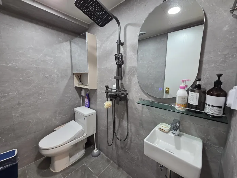 [Yongsan, Seoul] Itaewon 1-Room with Best Namsan View 12